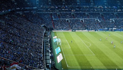 九游娱乐网站-费城76人“新星”恩比德，引领球队重返巅峰！，费城76人 恩比德受伤